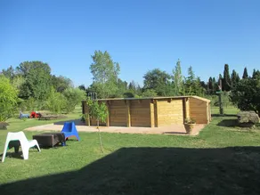 IN THE COUNTRYSIDE, QUIET, BUT CLOSE TO DOWNTOWN - Image 4
