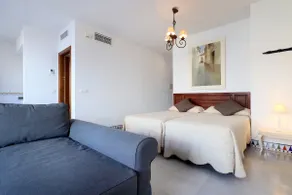 Superior apartment in Plaza del Potro - Image 2