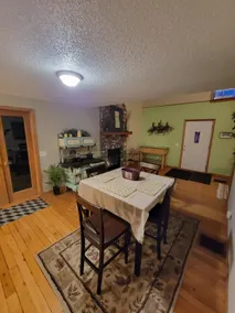 Foster's Rental - Image 2