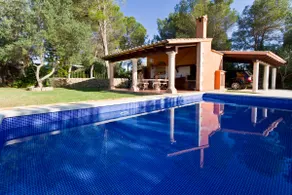 Beautiful Eco-friendly Villa - Image 5
