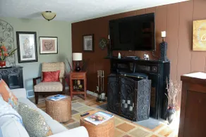 Historic Century Home on Chardon Square - Image 3