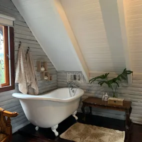 Standard Cabin 1 - Image 2