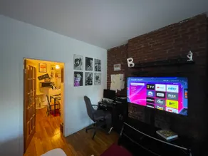 Cozy and small apartment. Perfect for couples. - Image 4