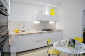 Casa Maria, 3-bed apartment next to beach/piazza - Image 3