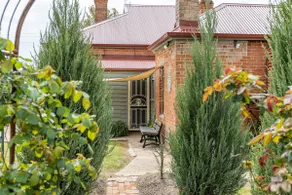 Haywards Cottage - Image 2