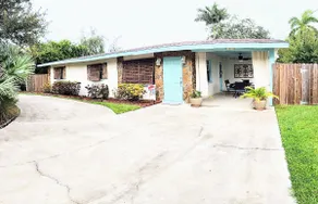 Island Home 5 min to Park, 25 min to Beach, Pool - Image 3