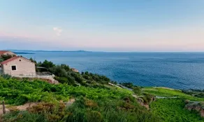 Holiday Getaway Caric - Image 2