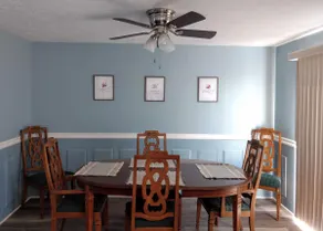 Perfect Townhouse Close to College and Downtown - Image 5