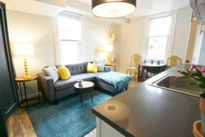 Quaint Space - Near Downtown & Broncos Stadium - Image 3