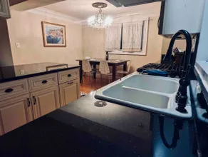 3BR Central Fairfax home; weekly/monthly discount - Image 2