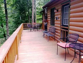 Serene & Cozy - Peaceful View - Fireplace - Creek - Image 2