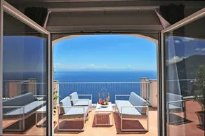 Amalfi Blu Retreat - Image 4