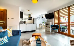Seventh Heaven Apartment with fireplace and balcony - Image 3