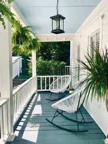 In-town Atlanta Respite: Bungalow Lake Claire - Image 2