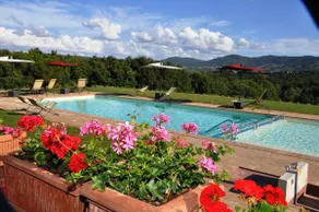 2-bedr. apt. in farmhouse, large pool and terrace. - Image 4