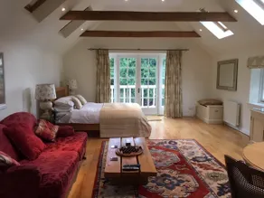 The White House at Wayland - Image 2