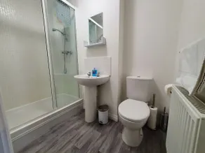 Perry House, Long Ashton, Bristol by Cliftonvalley Apartments - Image 3