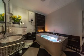 【F Apartments】- Deluxe Apartment - Image 2
