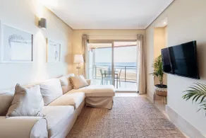 La Sal | Beachfront apartment with terrace - Image 3