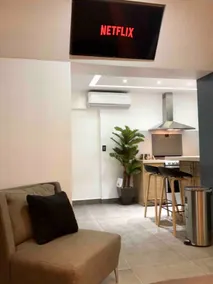 4/Luxury APT/Garage/Wifi/Netflix/Self-Check-In - Image 5