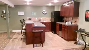 Lewis Point House - Image 4
