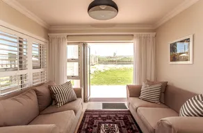 Beachfront Apartment @ Summerseas - Image 5