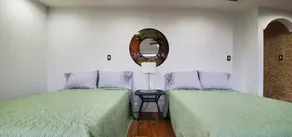 ROMANTIC AND SPACIOUS JACUZZI SUITE! - Image 3