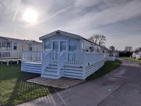 Forest Getaway, sleeps 6 at Bashley, leisure PASS included - Image 4