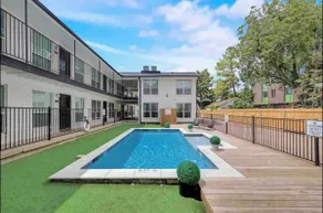 City Vibe Flat | Mini Golf & Arboretum Included - Image 3