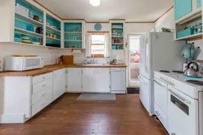 1/2 block to beach, HOT TUB, pet/kid-friendly - Image 4