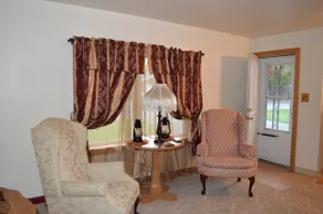 CrossRoads Cottage B&B Wifi Available - Image 5