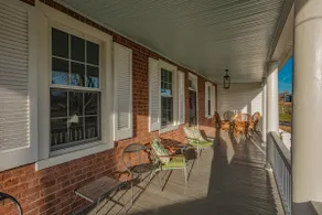 Historic Farmhouse w/ relaxing spacious porch!! - Image 4