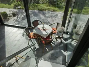 Welcome to the glass house: a special experience - Image 4