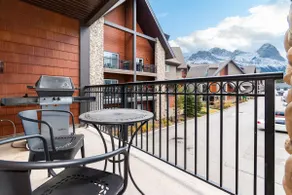 Renovated Haven in Rockies with Hot Tub and Pool - Image 3