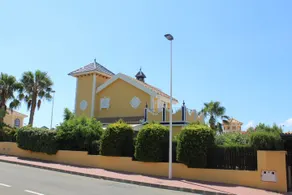 Breathtaking Villa WITH PRIVATE POOL, MAZARRON - Image 4