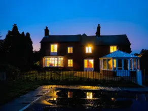 Award winning luxury. Pool , hot tubs , games . - Image 5
