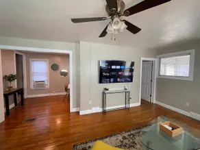 Extended Stay 2 Bedroom House - Image 4