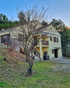 15 minutes from Montserrat | House with barbecue - Image 5