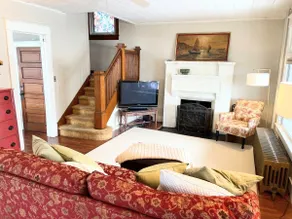 Immaculate, spacious 3 BR, near UPMC + PSU - Image 4