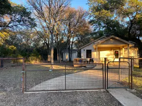 Guest house on 10 acres, farm animals, giant oaks - Image 3