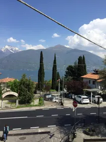 Amplio y elegantes vistas al lago casa con piscina - Image 2