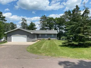 Amazing views, remodeled basement, pontoon to rent - Image 3