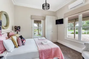 Grandview Accommodation - Flaxley Apartment 2 - Image 3
