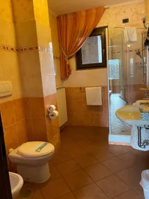 Double room in Fiumicino: Apartment with balcony - Image 4