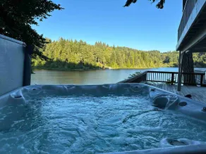 Lake, private dock, hot tub, dune access, coastal - Image 2