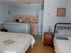 Beautiful top floor apartment next to the sea. - Image 2