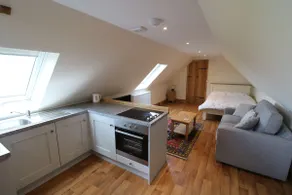 Idyllic retreat, fantastic views with EV charger - Image 3