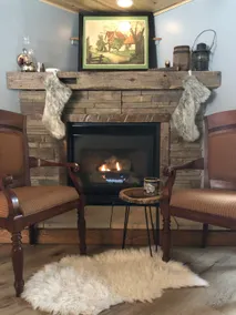 Cozy 2 bedroom cabin with fireplace, lake views, steps to sand bottom swimming  - Image 5