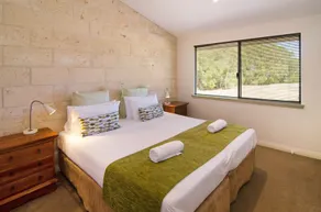 Chalet Three Overlooking Dam - Image 3