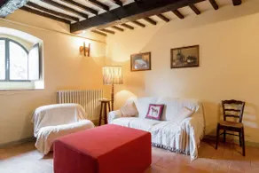 Rustic Comfort with Modern Touch - Image 3